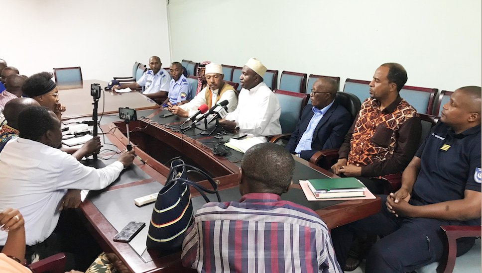 Fêtes de fin d’année / Le directeur des affaires islamiques désavoué et menacé de poursuites